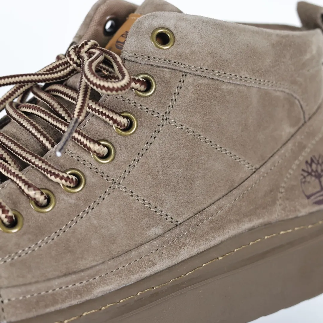 Copy price 💰600 Core recommendation Good price Timberland Timberland/Timberland customized model Outdoor mid-top casual Martin boots series The fabric is made of frosted fine-grained cowhide with anti-odor and anti-corrosion genuine leather latex insoles to give you a perfect wearing experience. Quality is exquisite and durable. A must-have for sportsmen. Specializes in not looking handsome. High-quality and first-class foot feel. Size: 39 40 41 42 43 44 (leather shoe size)